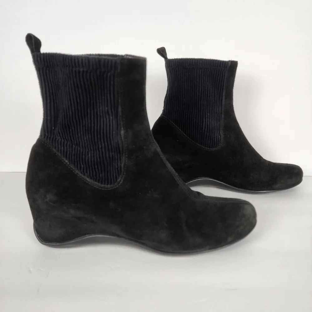 Aquatalia suede ankle wedge booties, size 8